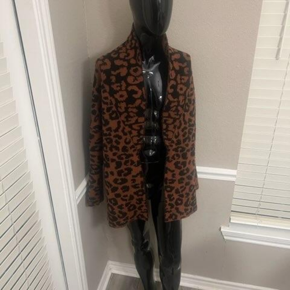 Brown and black sweater - Picture 3 of 3